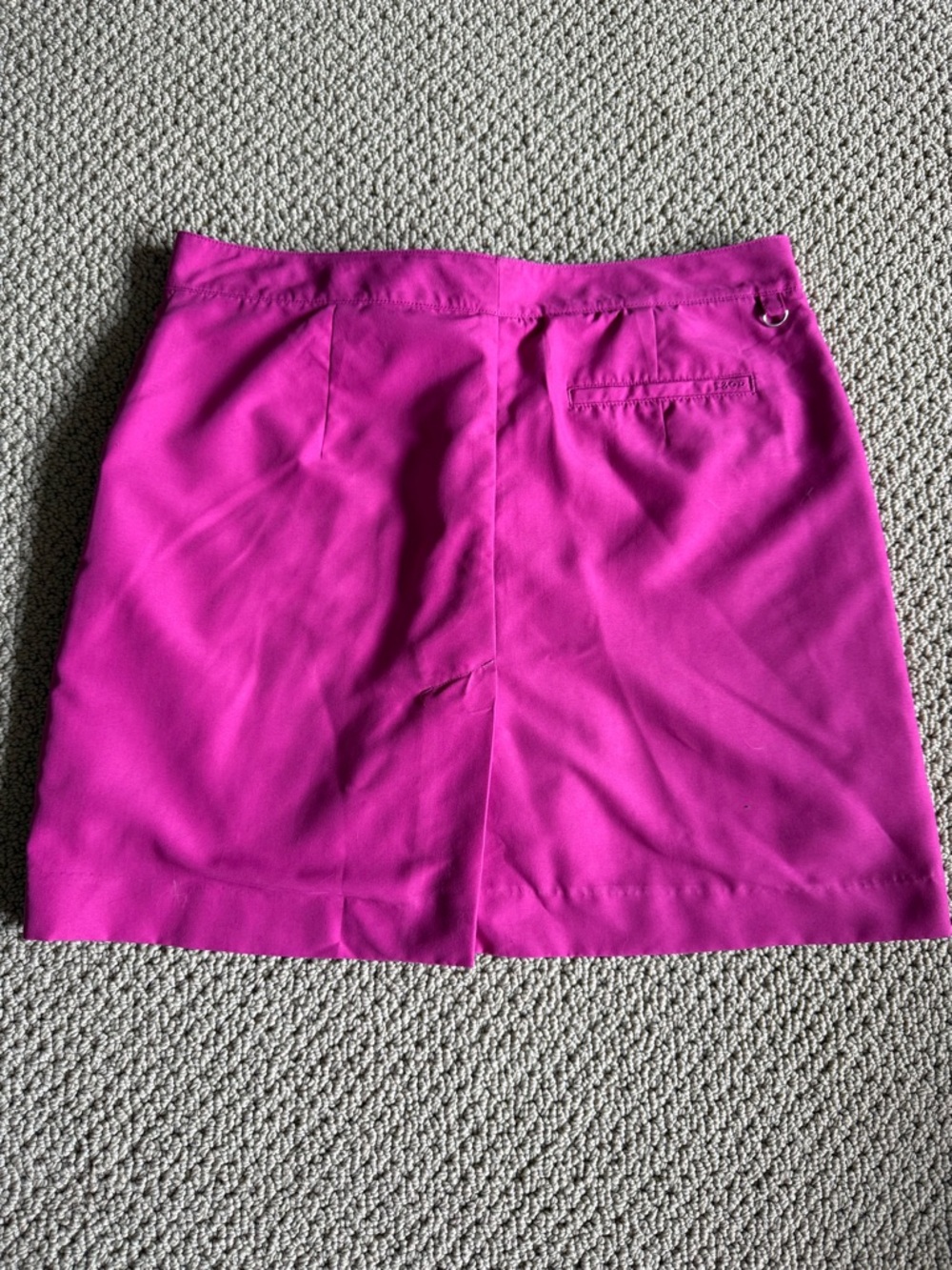 IZOD Golf Bright Pink Ladies Skort - Picture 3 of 7